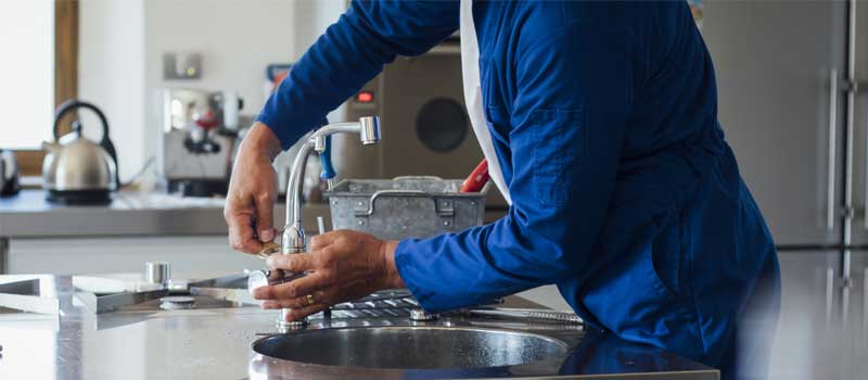 you most likely need a plumbing contractor who can come right away and provide effective solutions for your plumbing concern